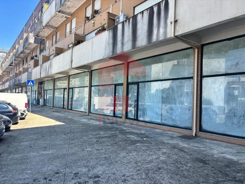 Loja para Venda em Real, Dume e Semelhe Foto 13
