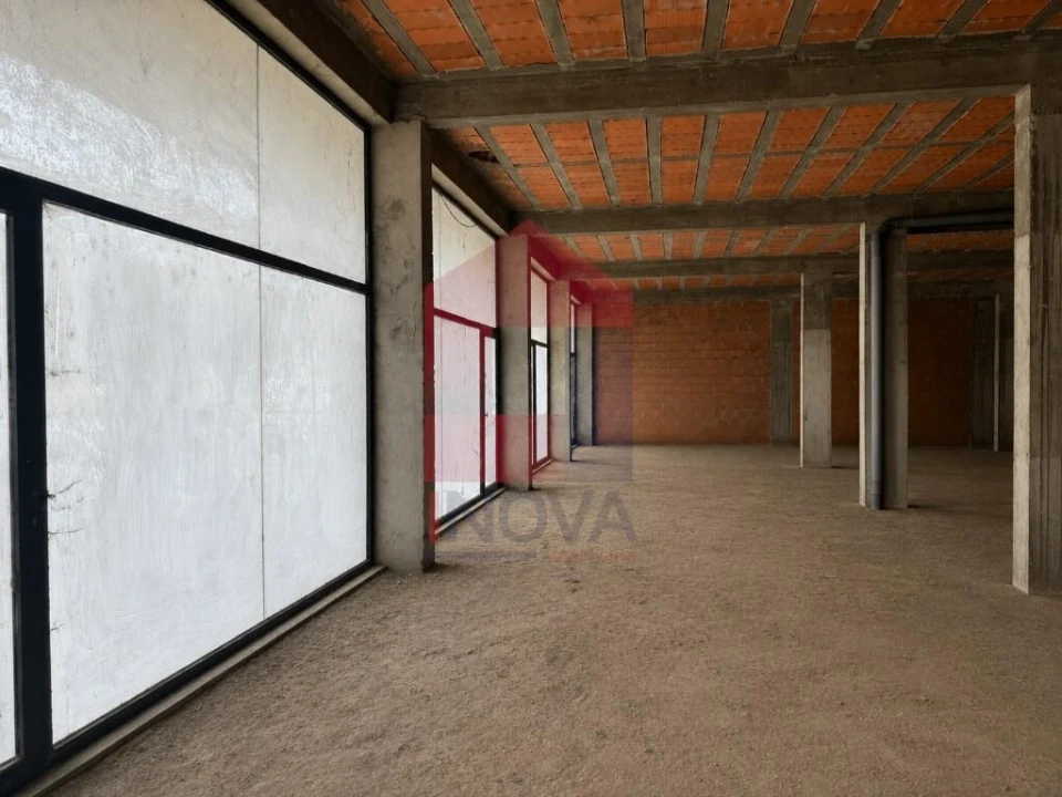 Loja para Venda em Real, Dume e Semelhe Foto 9
