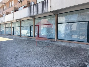 Loja para Venda em Real, Dume e Semelhe