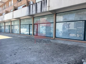 Loja para Venda em Real, Dume e Semelhe