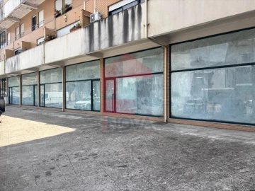 Loja para Venda em Real, Dume e Semelhe