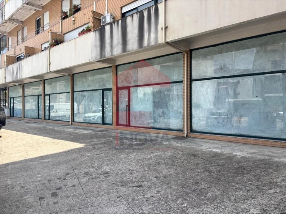 Loja para Venda em Real, Dume e Semelhe Foto 1