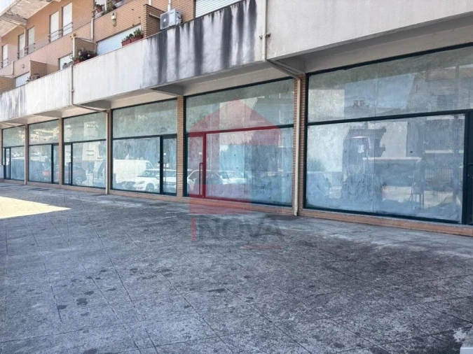 Loja para Venda em Real, Dume e Semelhe Foto 11