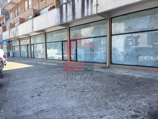 Loja para Venda em Real, Dume e Semelhe Foto 14