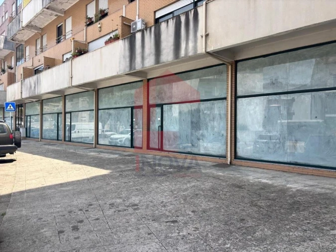 Loja para Venda em Real, Dume e Semelhe Foto 15