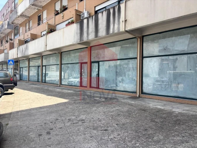 Loja para Venda em Real, Dume e Semelhe Foto 12