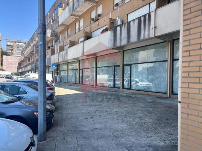 Loja para Venda em Real, Dume e Semelhe Foto 2