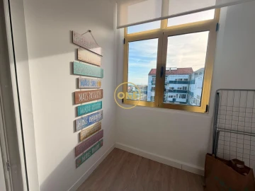 Apartamento T1 para Venda em Caparica e Trafaria