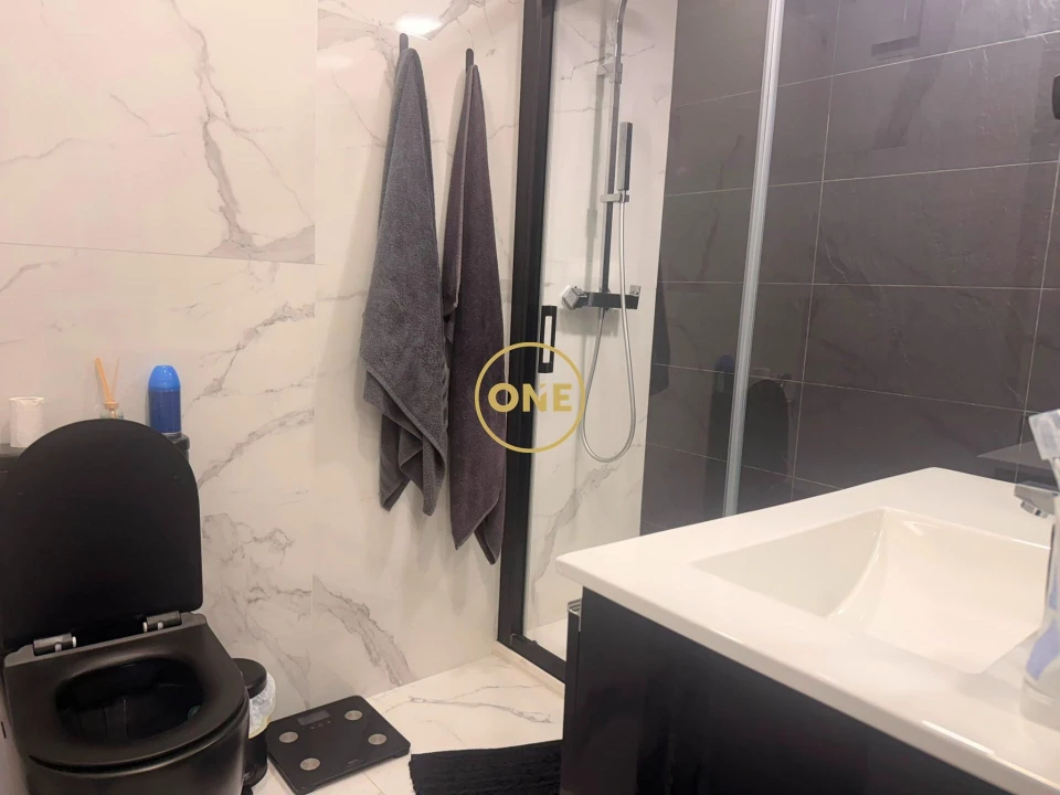 Apartamento T1 para Venda em Caparica e Trafaria Foto 20