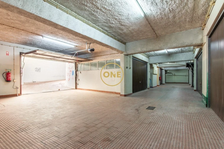 Apartamento T1 para Venda em Caparica e Trafaria Foto 7