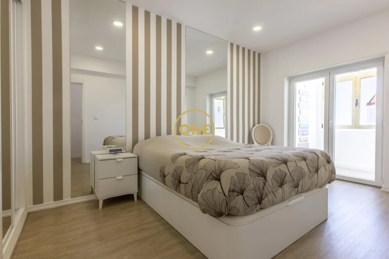 Apartamento T1 para Venda em Caparica e Trafaria Foto 21