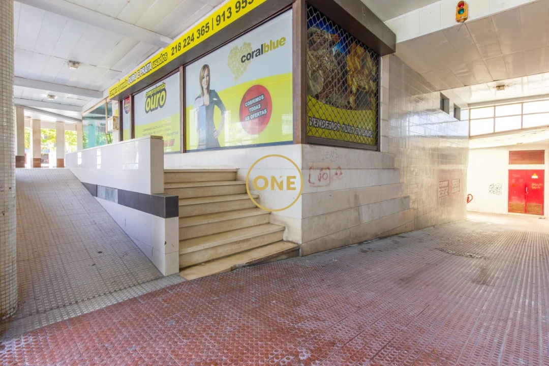 Apartamento T1 para Venda em Caparica e Trafaria Foto 29