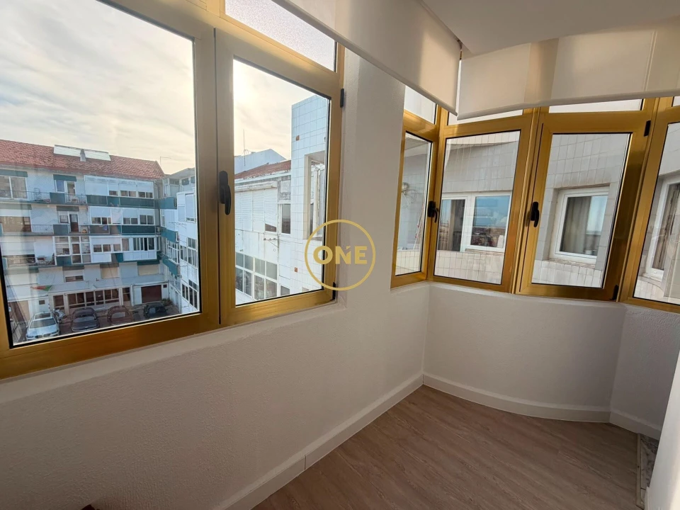 Apartamento T1 para Venda em Caparica e Trafaria Foto 26