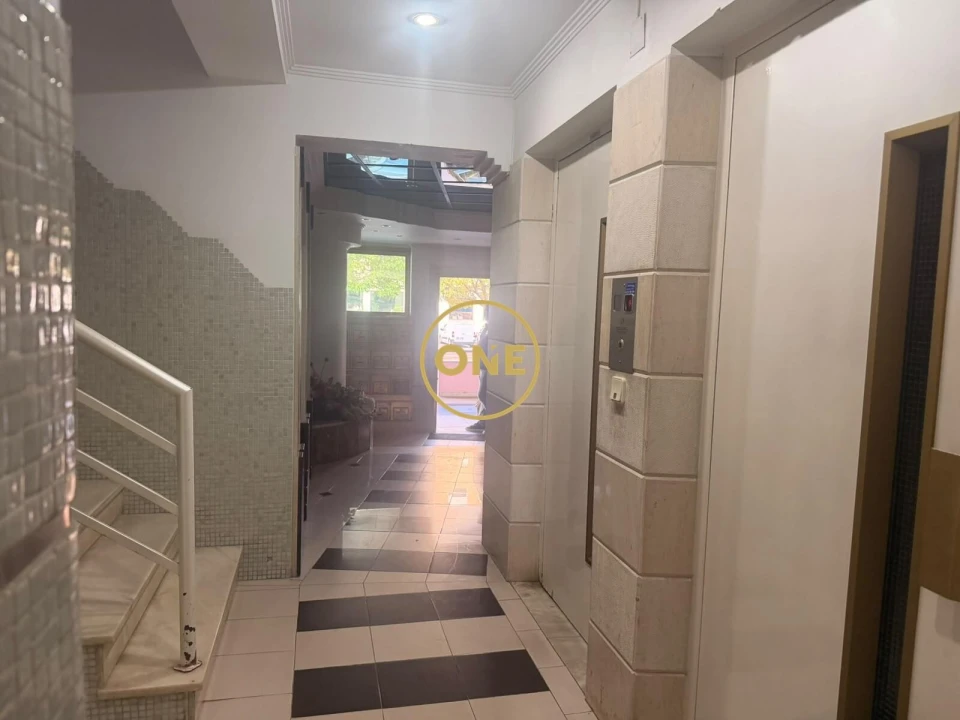 Apartamento T1 para Venda em Caparica e Trafaria Foto 11