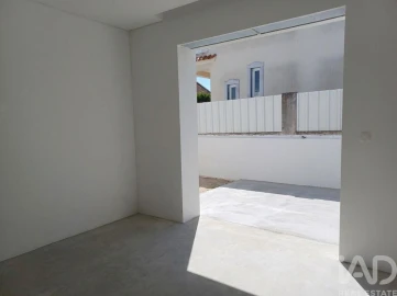 Moradia T4 para Venda em Fernao Ferro