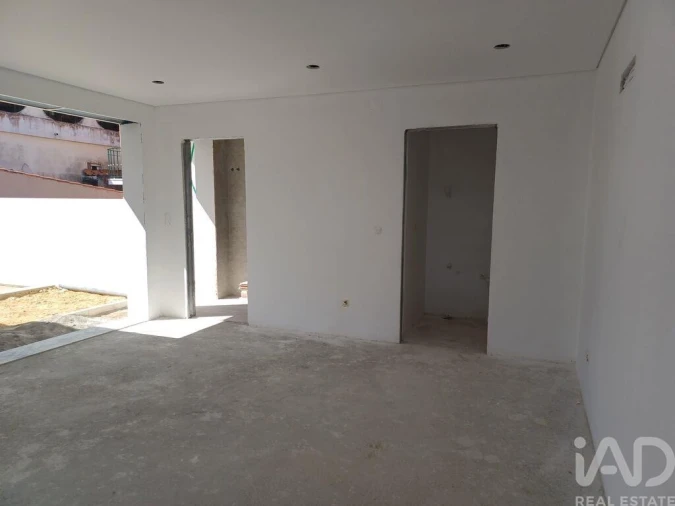 Moradia T4 para Venda em Fernao Ferro Foto 19