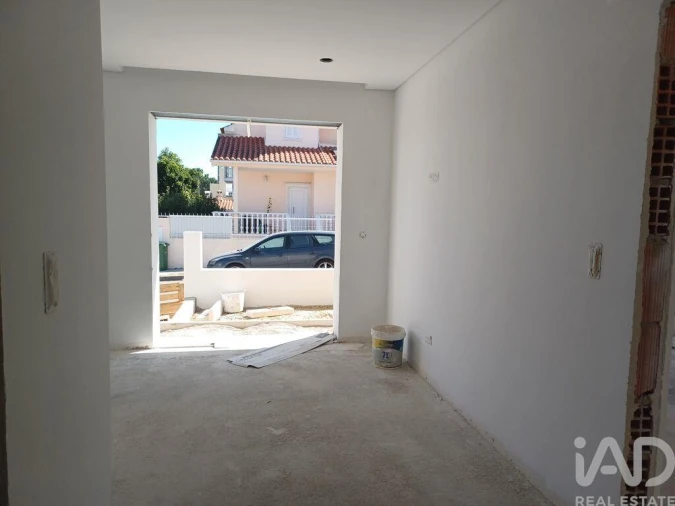 Moradia T4 para Venda em Fernao Ferro Foto 18