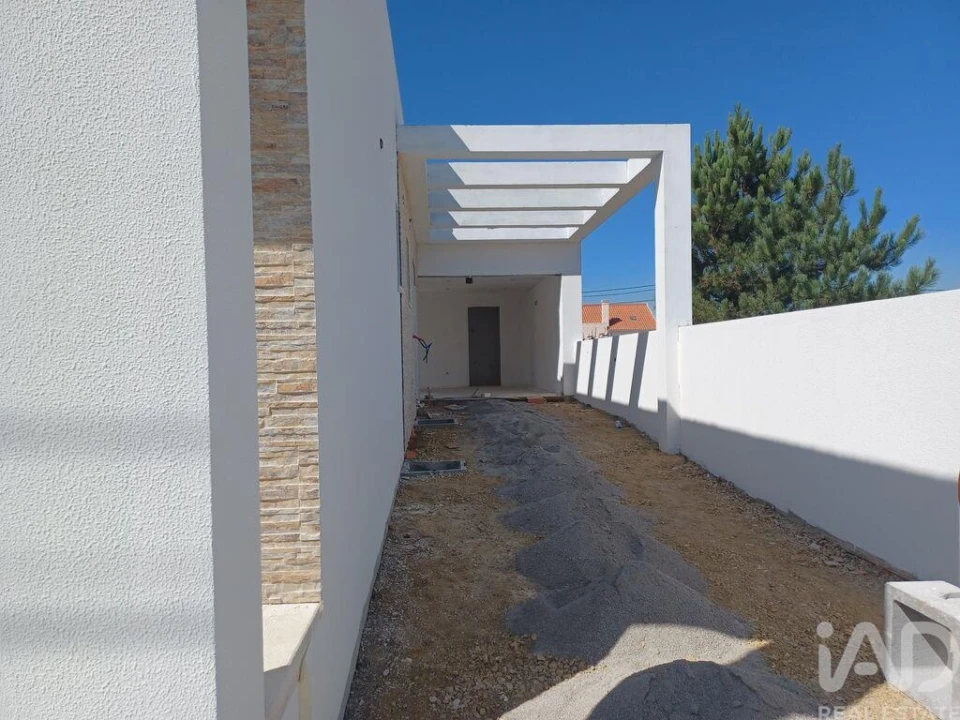 Moradia T4 para Venda em Fernao Ferro Foto 5