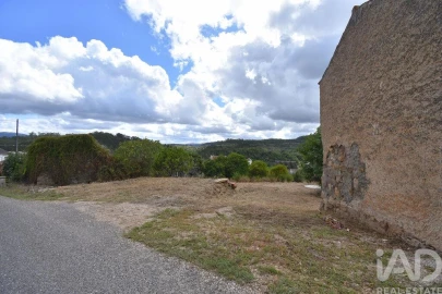Armazém para Venda em Lamas
