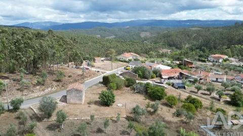 Armazém para Venda em Lamas