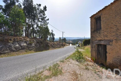 Armazém para Venda em Lamas