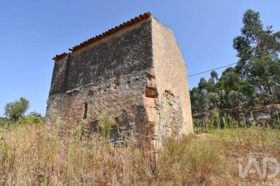 Armazém para Venda em Lamas