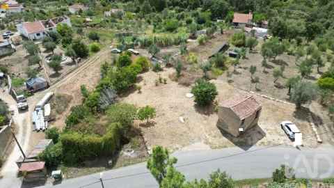 Armazém para Venda em Lamas