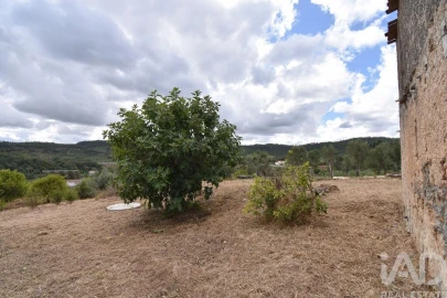 Armazém para Venda em Lamas