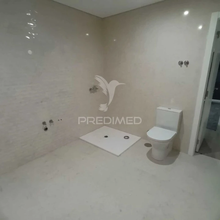 Moradia T3 para Venda em Fernao Ferro Foto 15
