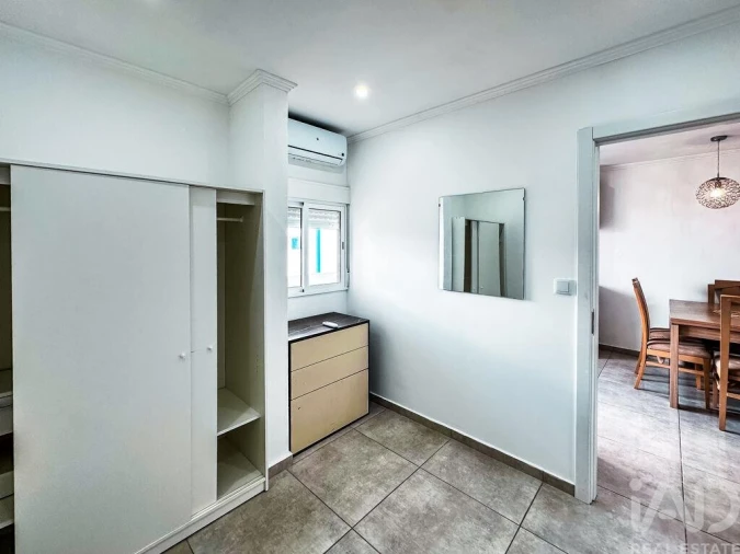 Apartamento T2 para Venda em Portimão Foto 11