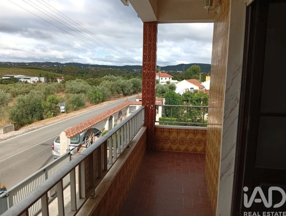 Moradia T3 para Venda em São Pedro de Tomar Foto 23