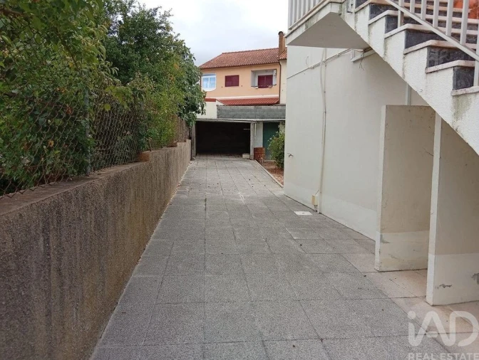 Moradia T3 para Venda em São Pedro de Tomar Foto 13
