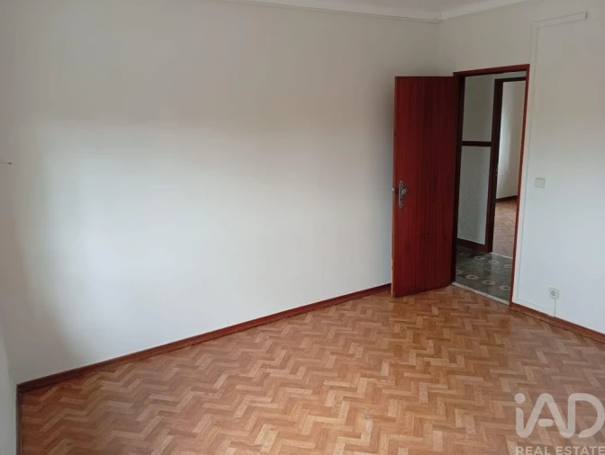 Moradia T3 para Venda em São Pedro de Tomar Foto 34
