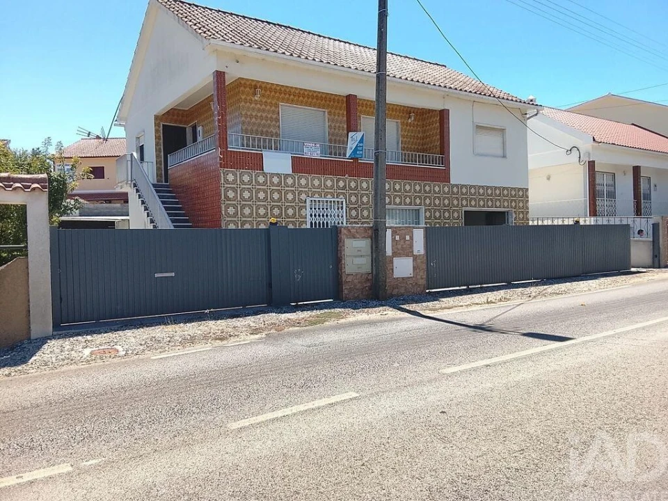 Moradia T3 para Venda em São Pedro de Tomar Foto 37