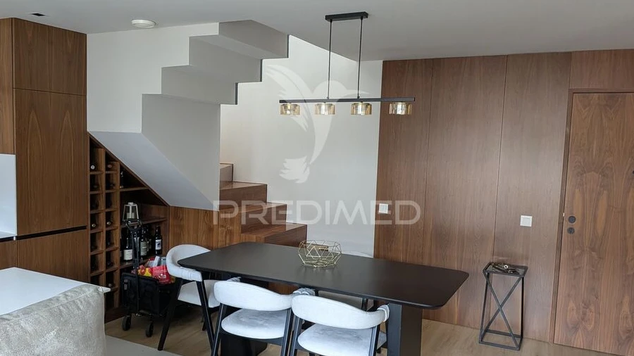 Apartamento T2 para Venda em Vila Nova de Famalicão e Calendário