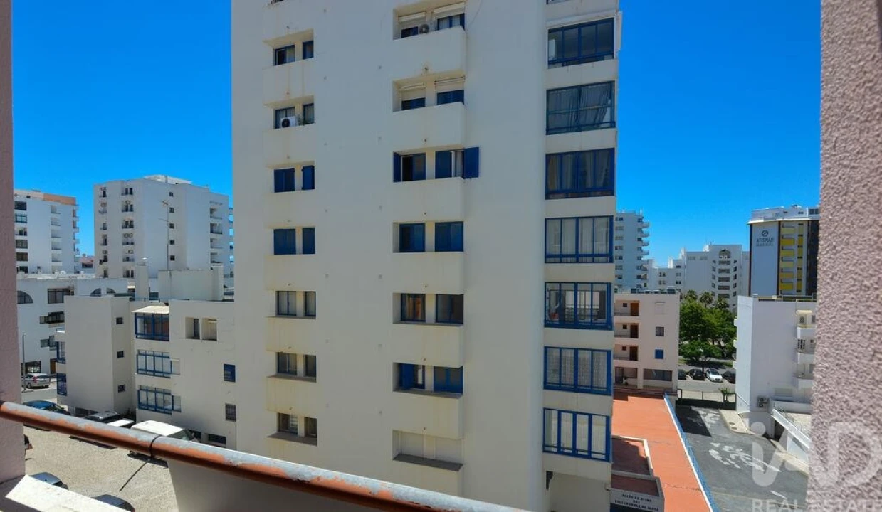 Apartamento T2 para Venda em Quarteira Foto 1