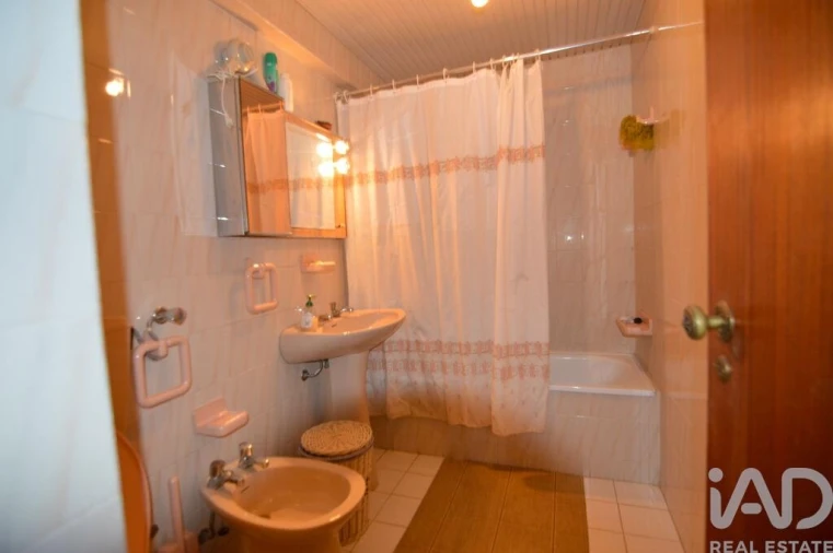 Apartamento T2 para Venda em Quarteira Foto 14