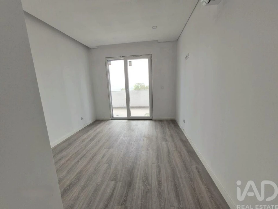 Apartamento T3 para Venda em Palmela Foto 9