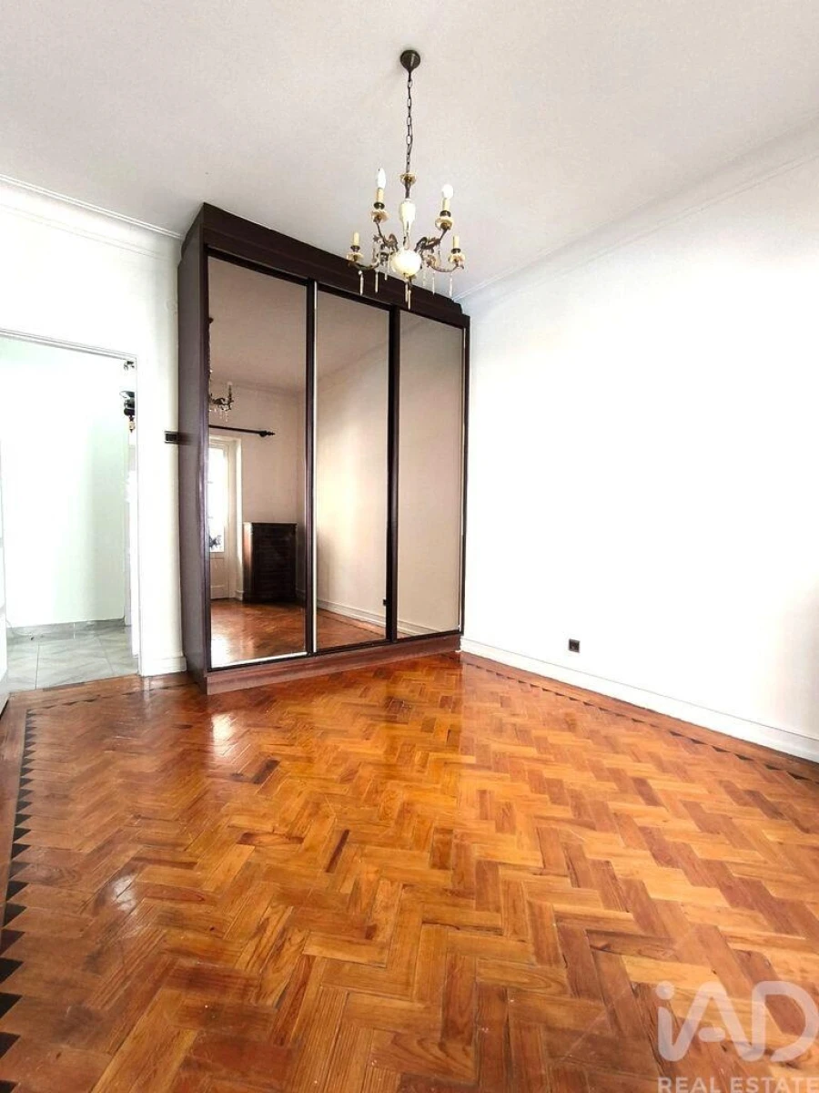 Apartamento T2 para Venda em Benfica Foto 8