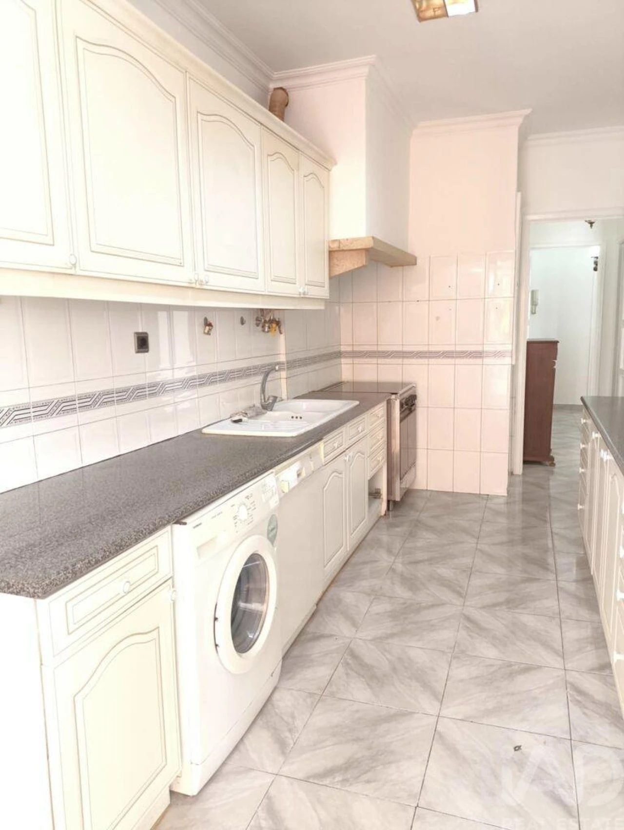 Apartamento T2 para Venda em Benfica Foto 9