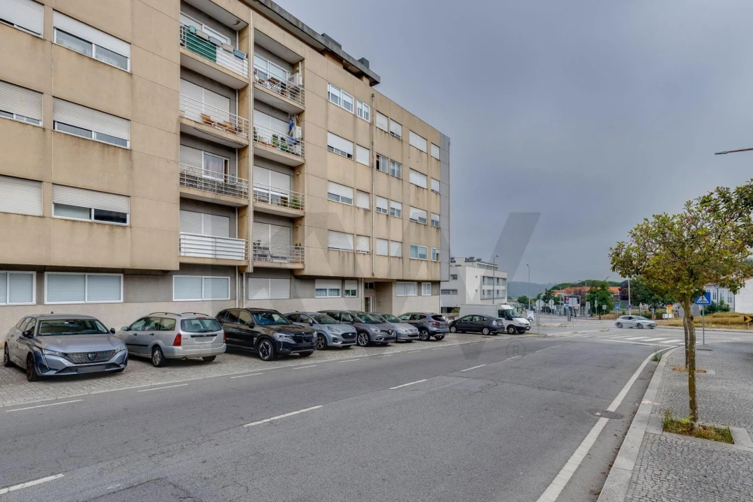 Apartamento T2 para Venda em Aguas Santas Foto 37