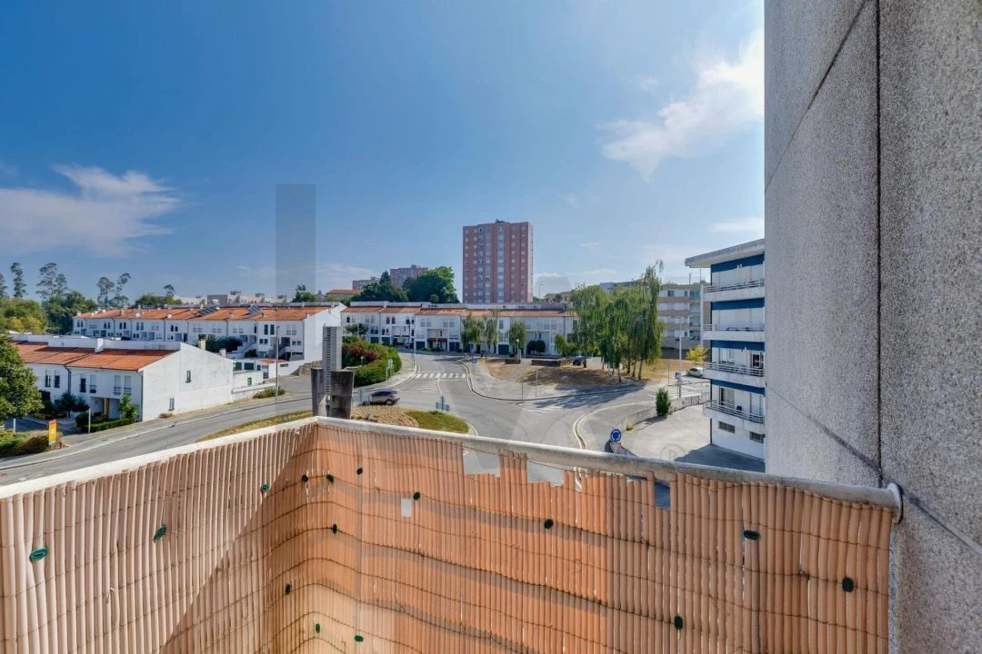 Apartamento T2 para Venda em Aguas Santas Foto 27