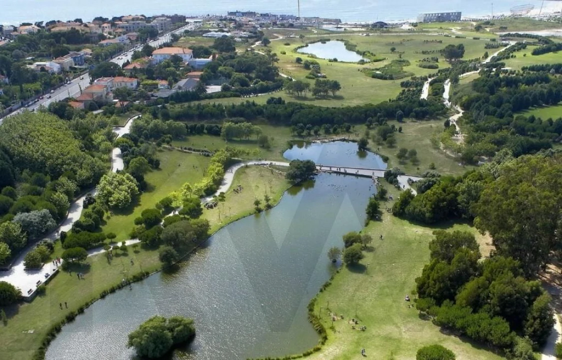 Moradia T5 para Venda em Lordelo do Ouro e Massarelos Foto 7