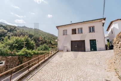 Moradia T5 para Venda em Benfeita