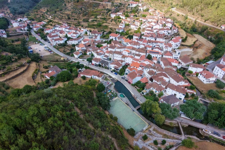 Moradia T5 para Venda em Benfeita Foto 7
