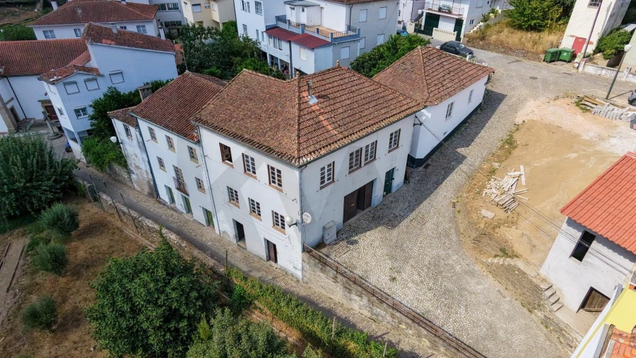 Moradia T5 para Venda em Benfeita