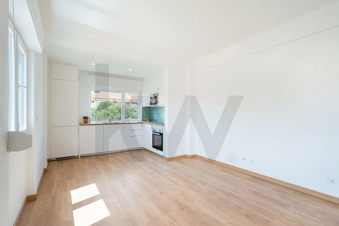 Apartamento T1 para Arrendamento em Alfragide Foto 3