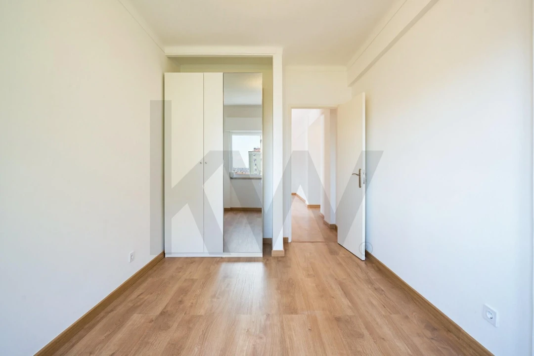 Apartamento T1 para Arrendamento em Alfragide Foto 10