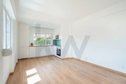 Apartamento T1 para Arrendamento em Alfragide