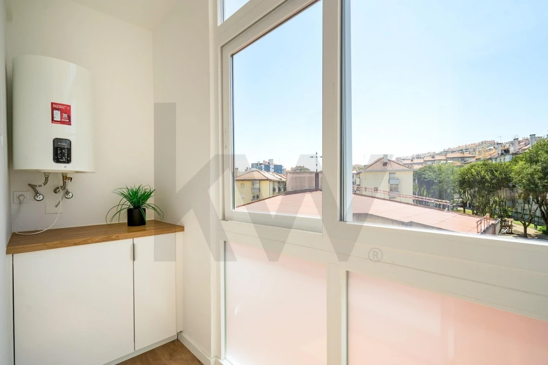 Apartamento T1 para Arrendamento em Alfragide Foto 14
